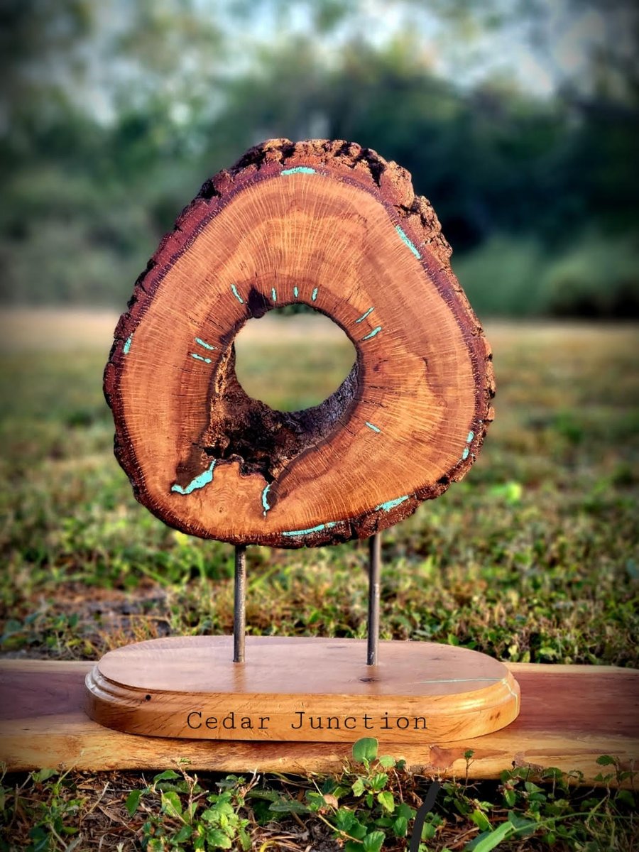TOP VENDOR - Beautiful Pieces by Cedar Junction

Sip n' Shop - TXHC.Wine/Festival

#festival #thanksgiving #wine #txwine #atx #shoplocal #locavore #texashillcountry #familyfun #thanksgiving2021 #turkeytrot #vineyard #food #arts #crafts #market #holidaymarket
