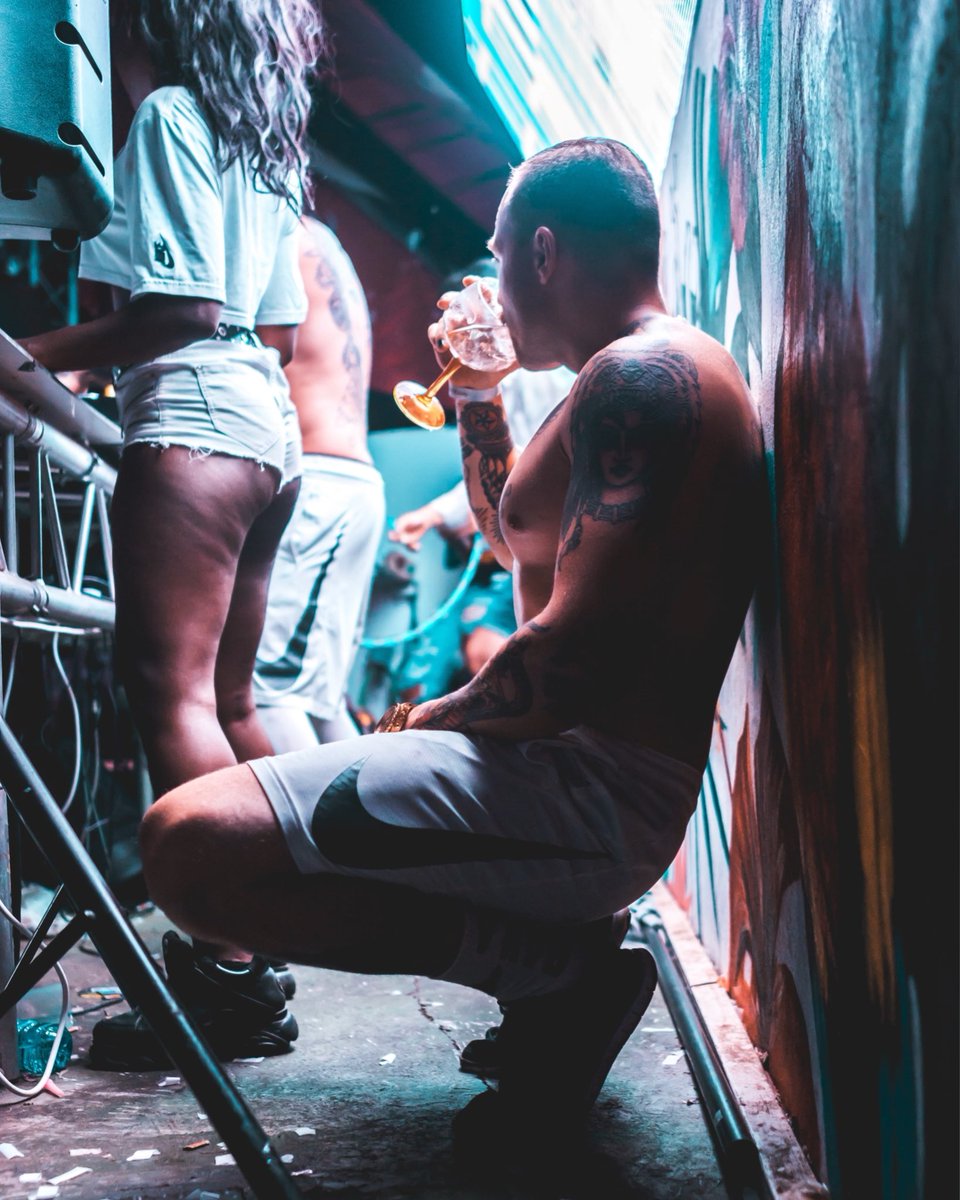 ¡RECARGA ENERGÍA!
Porque en diciembre hay JALEO,
pero #JALEOELEPHANT🔋💥
#spaceelephants #dj #music #festival #club #edm #electronicmusic