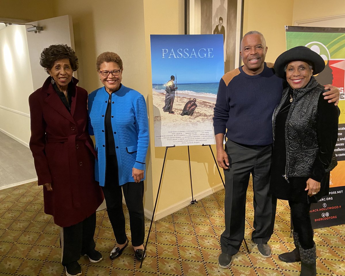 Fun time last night in Hollywood with my client, Filmmaker David Massey showing his new film PASSAGE for Oscar Consideration. Met Congresswoman Karen Bass, "Jeffersons" Star Marla Gibbs and Actress Starletta DuPois, very nice people!