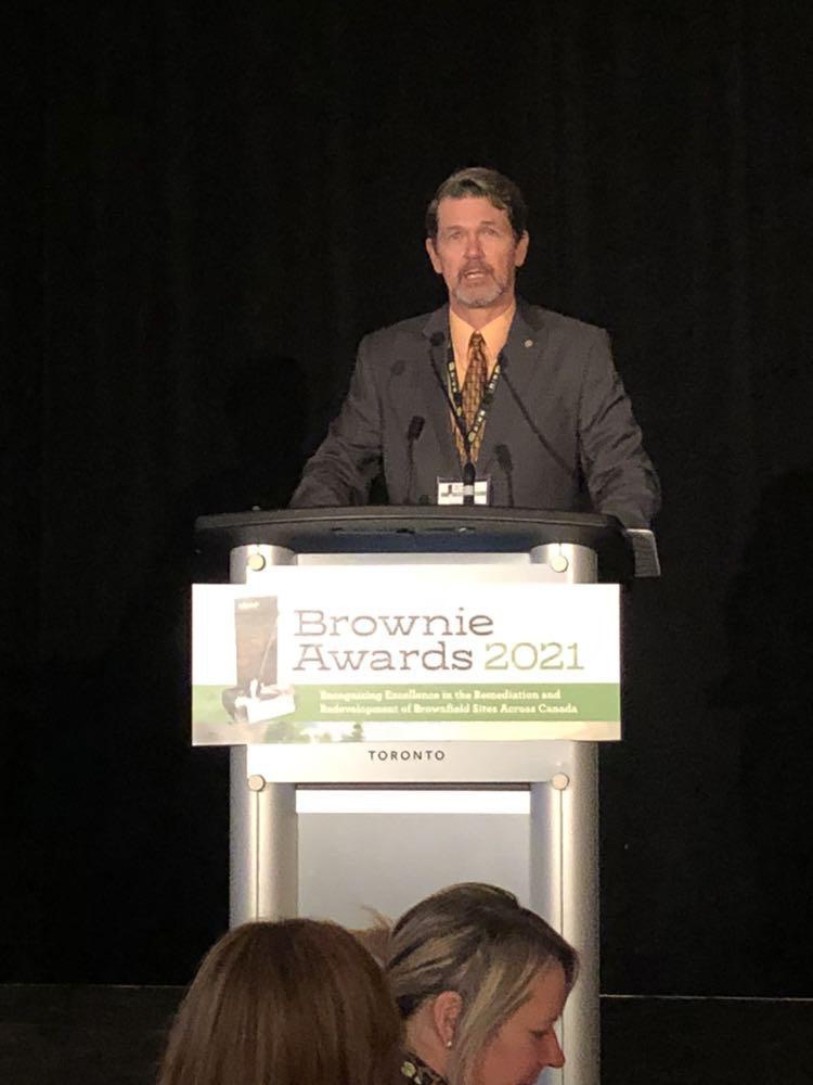 CANADA - A great celebration of #Brownfield excellence last night at #BrownieAwards 2021. <a href="/todd_latham/">Todd Latham</a> &amp; his jokes worked very hard &amp; he did a wonderful job as emcee.  Congrats to all the nominees &amp; winners! 
brownieawards.ca 
Organized by <a href="/actual_media/">Actual Media</a> <a href="/CdnBrownfields/">CBN</a>