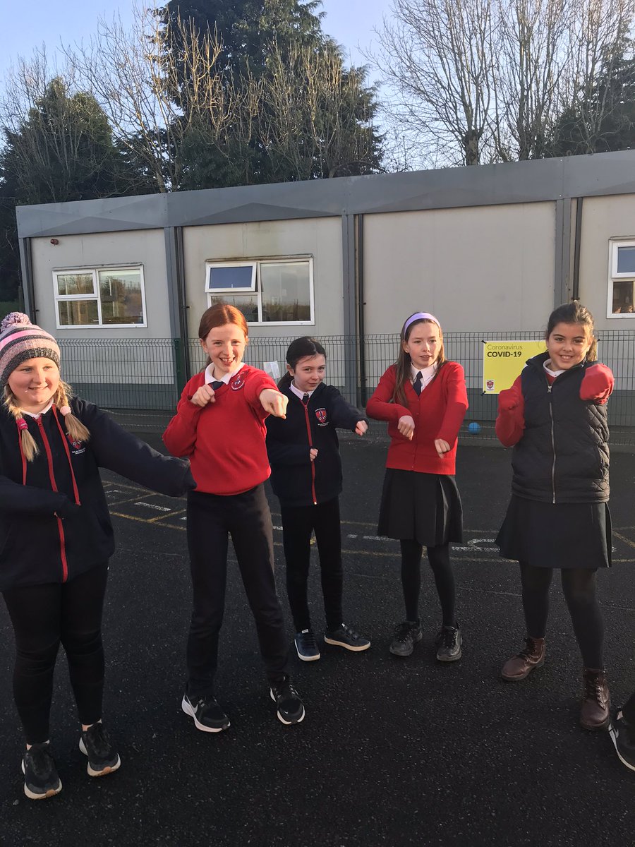 CorcaghanNS's tweet photo. What a lovely afternoon for some Bizzy Break activities as part of #Activebreakchallenge 🏃♀️🏃♂️💪 @Irishheart_ie @ActiveFlag @monaghan_sports https://t.co/cEwXuMdPFU