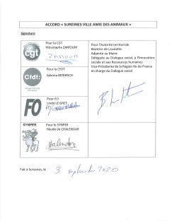 De_Lavalette_B's tweet photo. Interviewée par @France3tv ds les locaux de la DRH pour présenter notre accord pionnier &amp; unique en 🇲🇫, signé en 2020, pour l'accueil des chiens au bureau. 1 dispositif pr le bien-être au travail &amp; l'efficacité du service public, qui fait de + en + d'émules dans d'autres villes! https://t.co/PNKkb77aSO