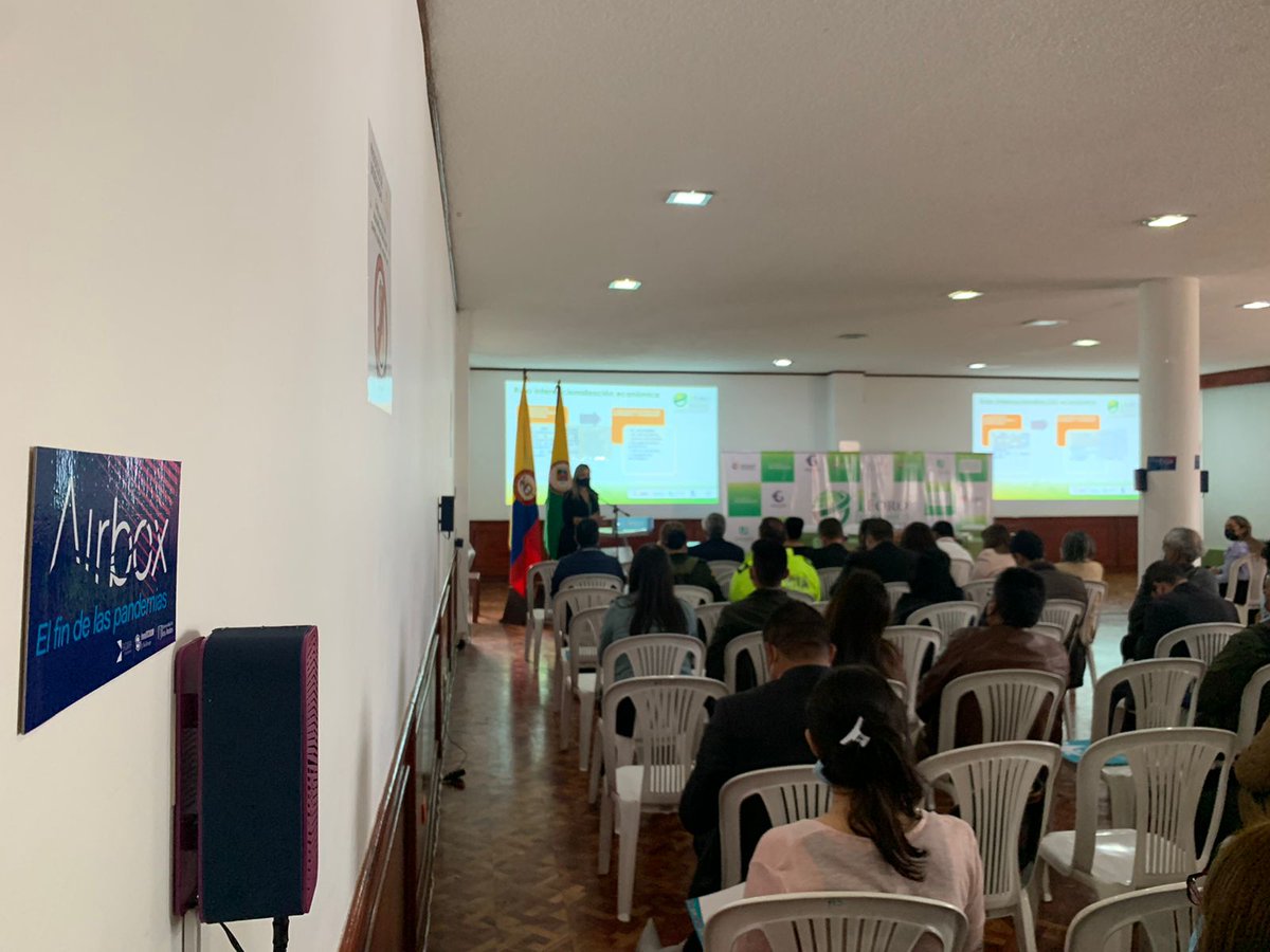 Sigmalaborator1's tweet photo. Airbox en el 1er Foro de Económico Regional con Invest in Narinño, cuidando la calidad del Aire y aportando a la reactivación económica del país. https://t.co/LF8bTYa2uG