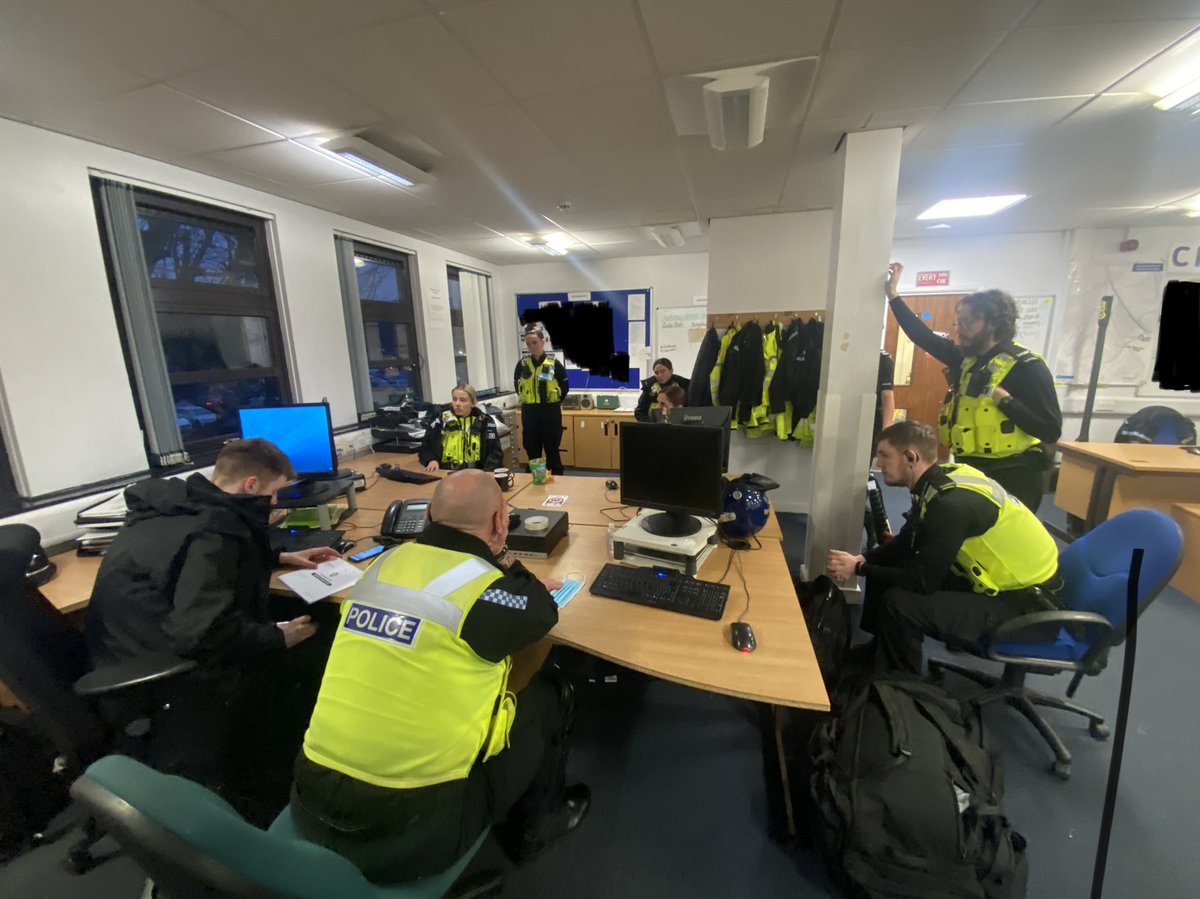 ChelmsleyWMP's tweet photo. #SolihullImpact | 2️⃣ warrants conducted by the team in #ChelmsleyWood today following community intelligence around drugs and theft of property 🚔‼️
YOU are the eyes and ears in the community and so we act on the info that you provide us…………….
Please keep it coming ⬇️👏 https://t.co/LhmR592ifx