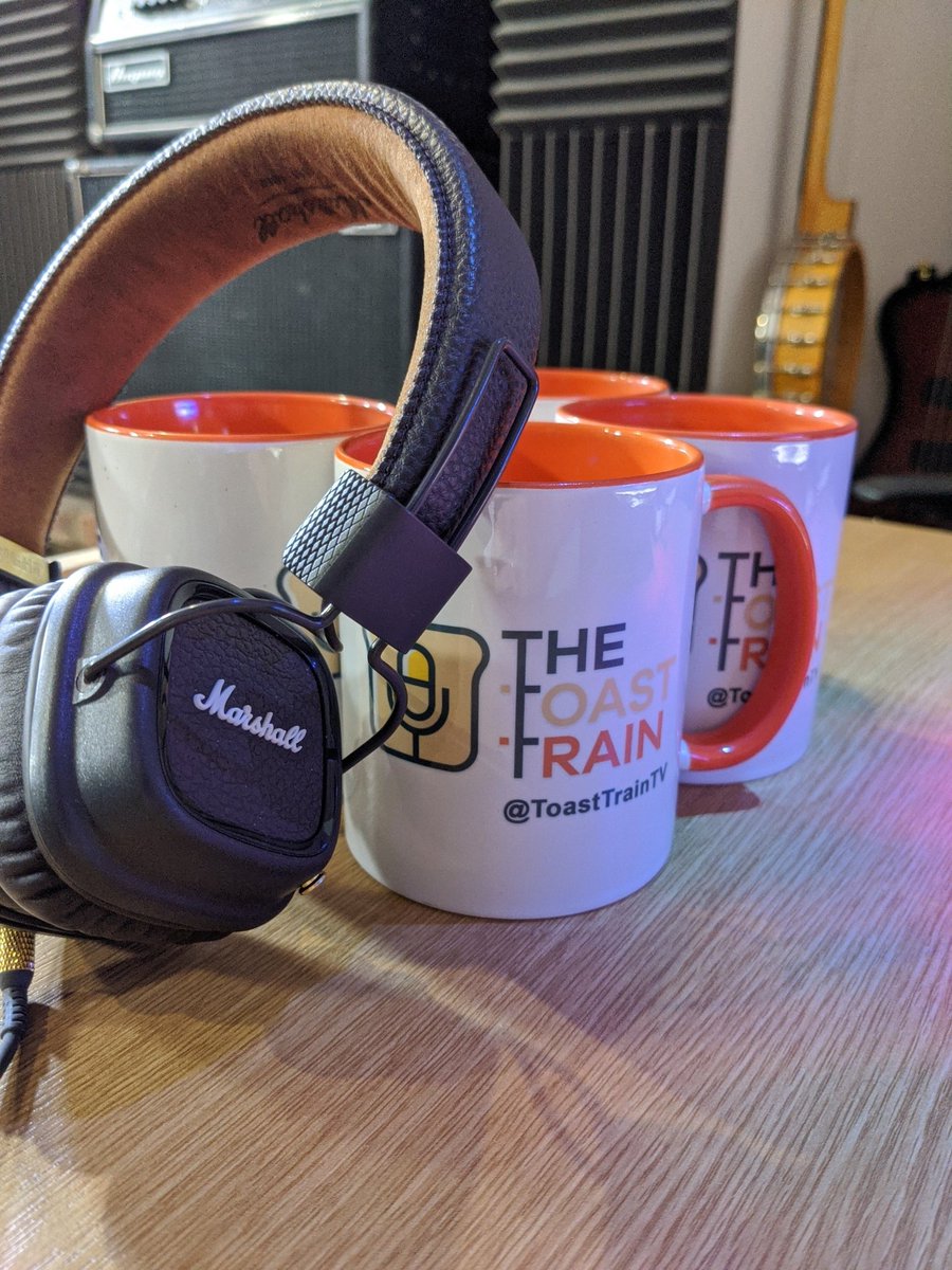 toasttraintv's tweet photo. Live at 8pm on tonight's #Podcast where we'll be talking #TheFinalFrontier #TheCosmos #GoodBooks and #Toast join us over on #YouTube https://t.co/lxhSl2UAU1 https://t.co/SMPJIGZvbb