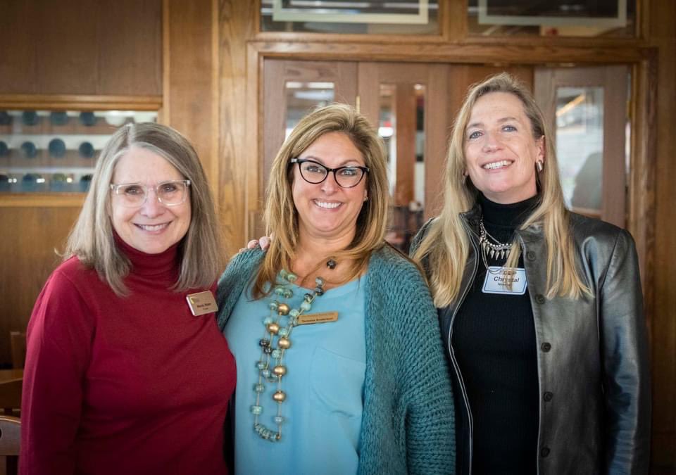 teammazer_'s tweet photo. Enjoyed the woman’s luncheon yesterday. https://t.co/vbfVsiG0qq