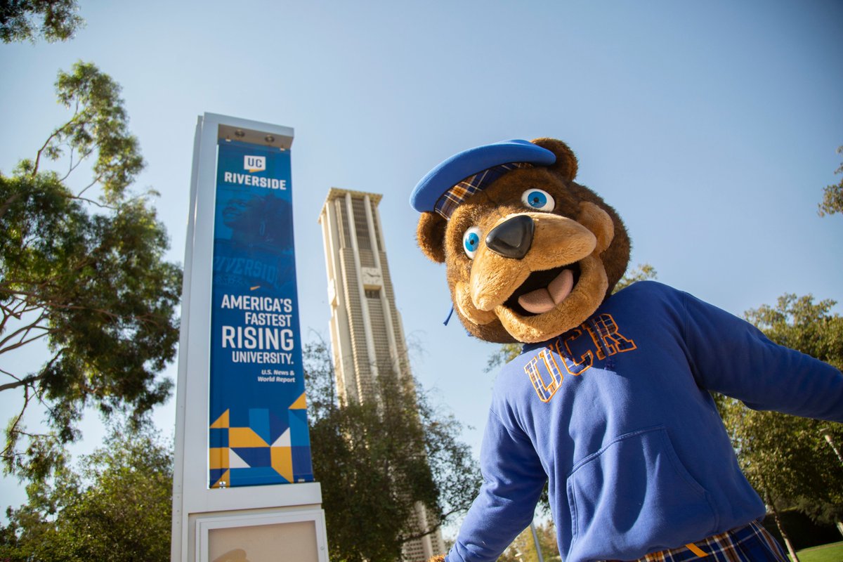 #HappyThanksgiving to all Highlanders past, present &amp; future! We’re thankful for all of you! Question: If you could completely change up the traditional Thanksgiving dinner menu, what would you eat instead? 🦃#Thanksgiving2021