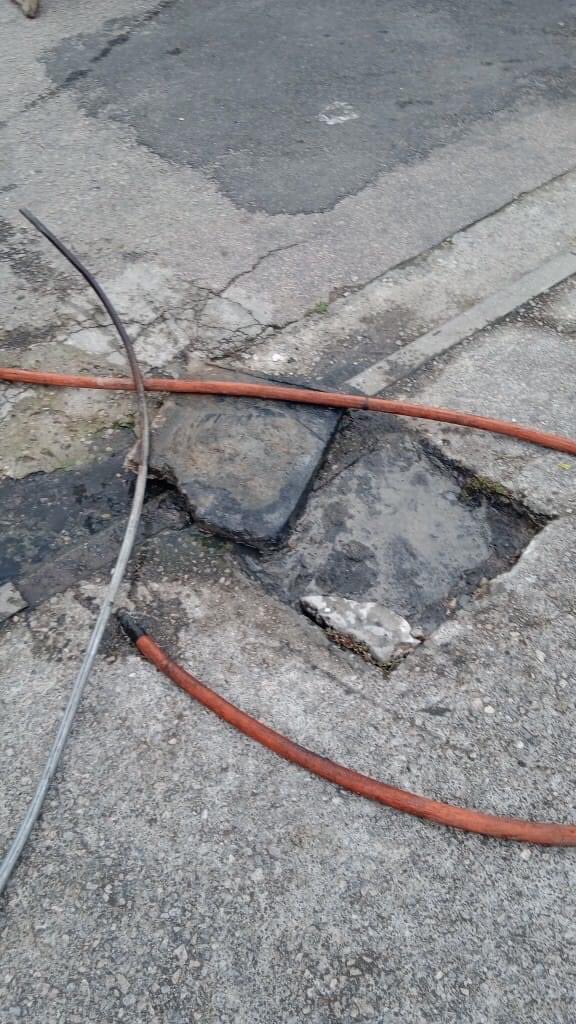 IrajaDemandas's tweet photo. Desobstrução de esgotos na rua Gustavo de Andrade em iraja! 
Esse pedido foi feito pelo deputado Val Ceasa. 
Quem ama cuida! 🤝 https://t.co/qzGP5urjRY