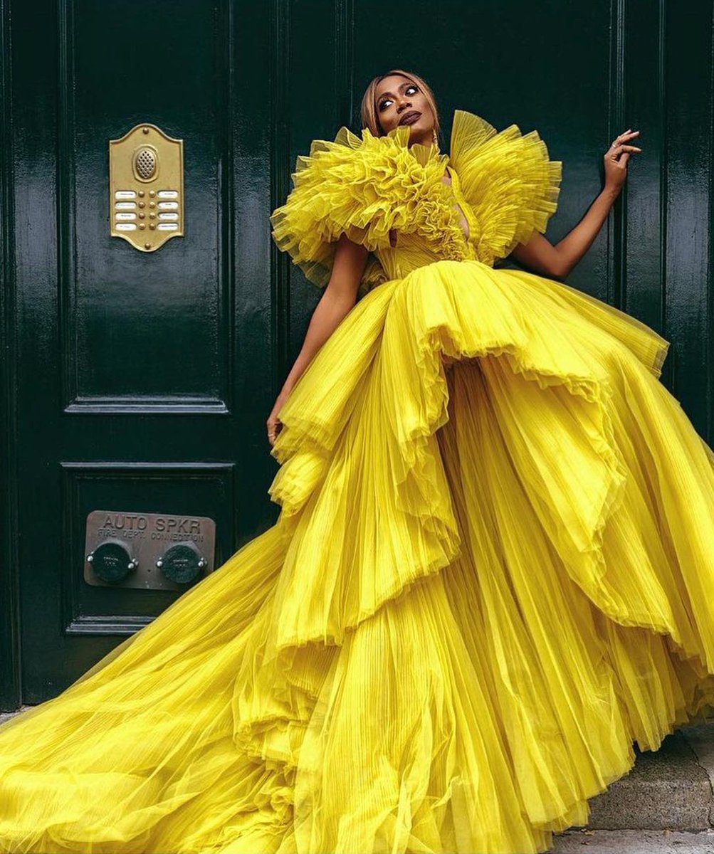 mefeater's tweet image. Black women in yellow will always be undefeated 💛

📸: @joshuadwain