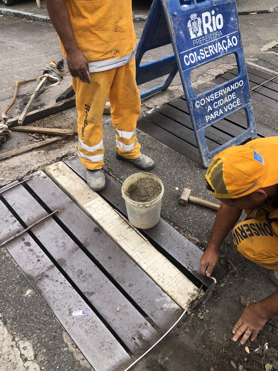 IrajaDemandas's tweet photo. Reposição de trilhos roubados na rua Sabino Ribeiro em Irajá.
Esse pedido foi feito pelo deputado Val Ceasa. 
QUEM AMA CUIDA ✌🏻 https://t.co/PdVkXO83La