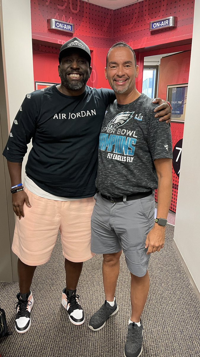SR1029TheGame's tweet image. Thank you to @BigSargeSportz & @NDKalu for allowing me as broadstsouth.com to come air live with them in studio. You guys are amazing at what you do & the fun the both of you is like watching brothers talking fun smack. Especially ND with,”Nagy please” & Harry Skittles 😂