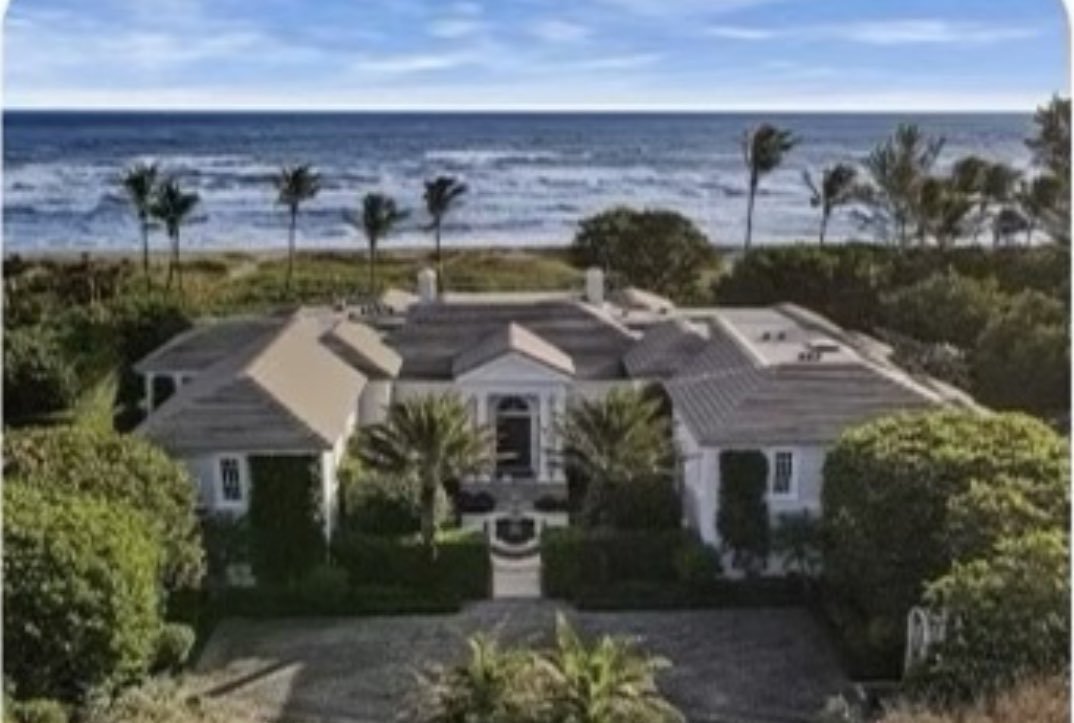 Pismo_B's tweet photo. Pelosi - A shameless, old drunken hag, a pathetic excuse of a human, just bought an 11,000 sq ft $25 million oceanfront mansion in Florida.

So much for global warming and rising seas, lol. We’ve been scammed https://t.co/hcV3gWaby3
