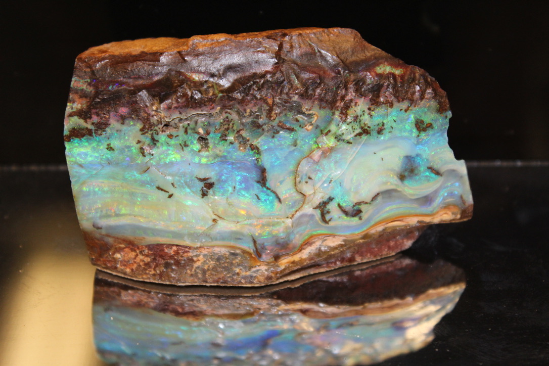PMEUBC's tweet photo. Happy #MineralMonday everybody! Today's #specimen isn't technically a #mineral - it's a #mineraloid, but this #opal from #Queensland, #Australia is just so stunning that we couldn't keep it hidden!
#VancouverRocks!, #AustraliaRocks!, #Geology, #Museum, #Mineralogy https://t.co/LjeXv0EoYI