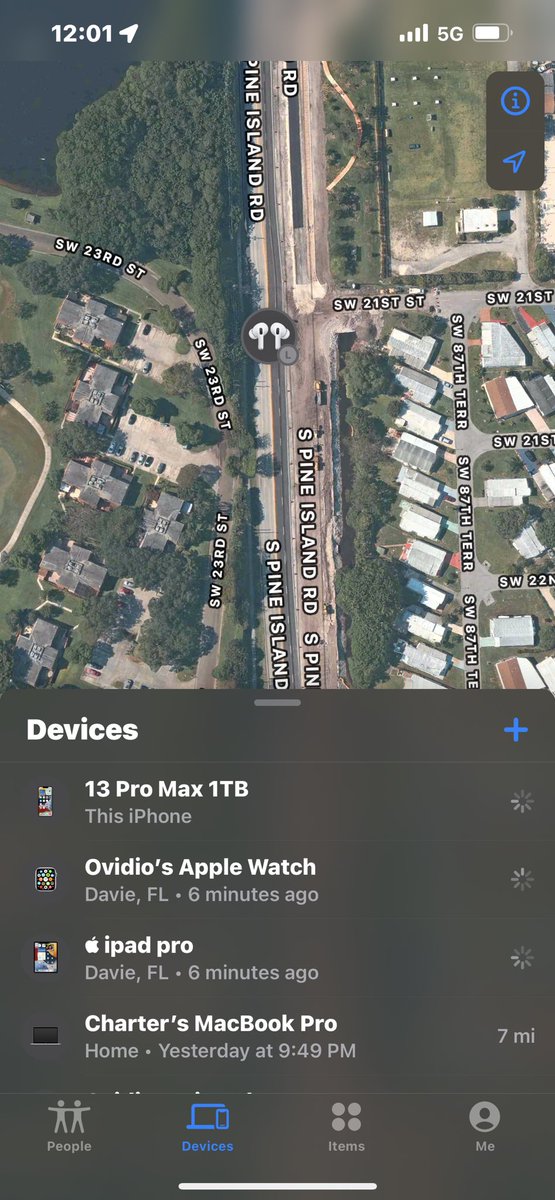 ovi2121's tweet photo. @briantong yo I got a funny story to tell you. Me and my wife went out to dinner last night at a restaurant.and I left my AirPods on the table  with one in the case.I didn’t  realizing that it was missing until 12:30am after the Steelers and rams football game… https://t.co/CQKH6lUjSo