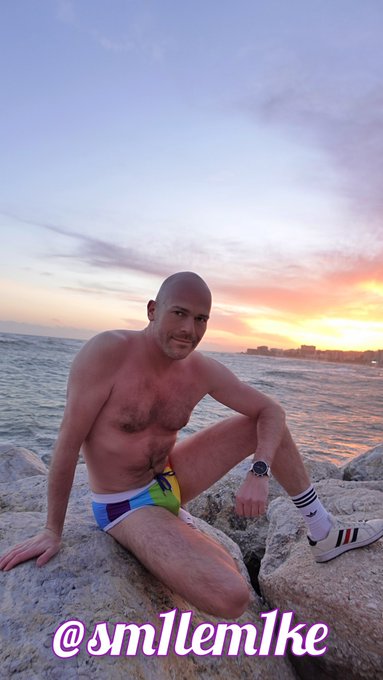RT when you like the sunset ? tooo ? https://t.co/dDUnfQkmLr