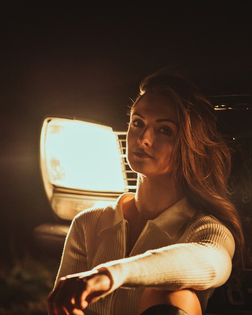 LoreenDbl's tweet photo. Shooting. https://t.co/bdmwkUQ8xI