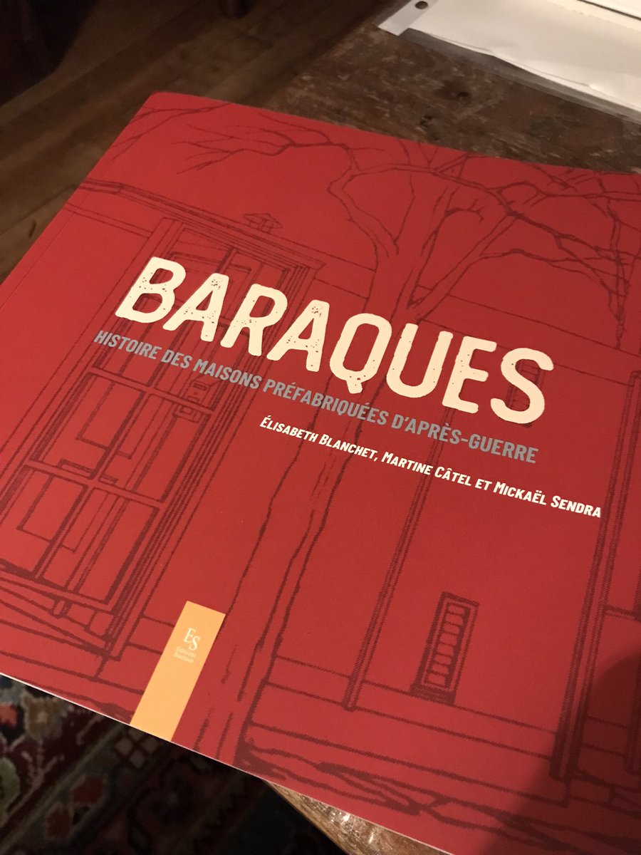 svapat's tweet photo. Belle soirée à partir à la découverte des #baraques, des #prefab et de leur histoire avec @elisabeth Blanchet, Martine Câtel et @Mike_Sendra grâce à leur superbe livre chez @EditionsSutton #patrimoine #Reconstruction #préfabriqué https://t.co/jyMflKKjhf