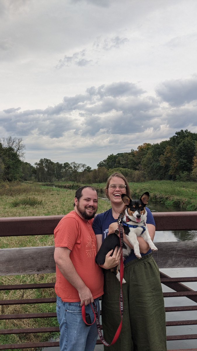 *Faculty Spotlight*
Today we're introducing Dr. Gillet! ✨
Healthcare interests: primary care, climate justice, and health equity (with a big emphasis on climate justice! ☔️)
Hobbies: commuter cyclist, amateur knitter, cookie fiend 🍪

#AuroraIM is so lucky to have you 😌