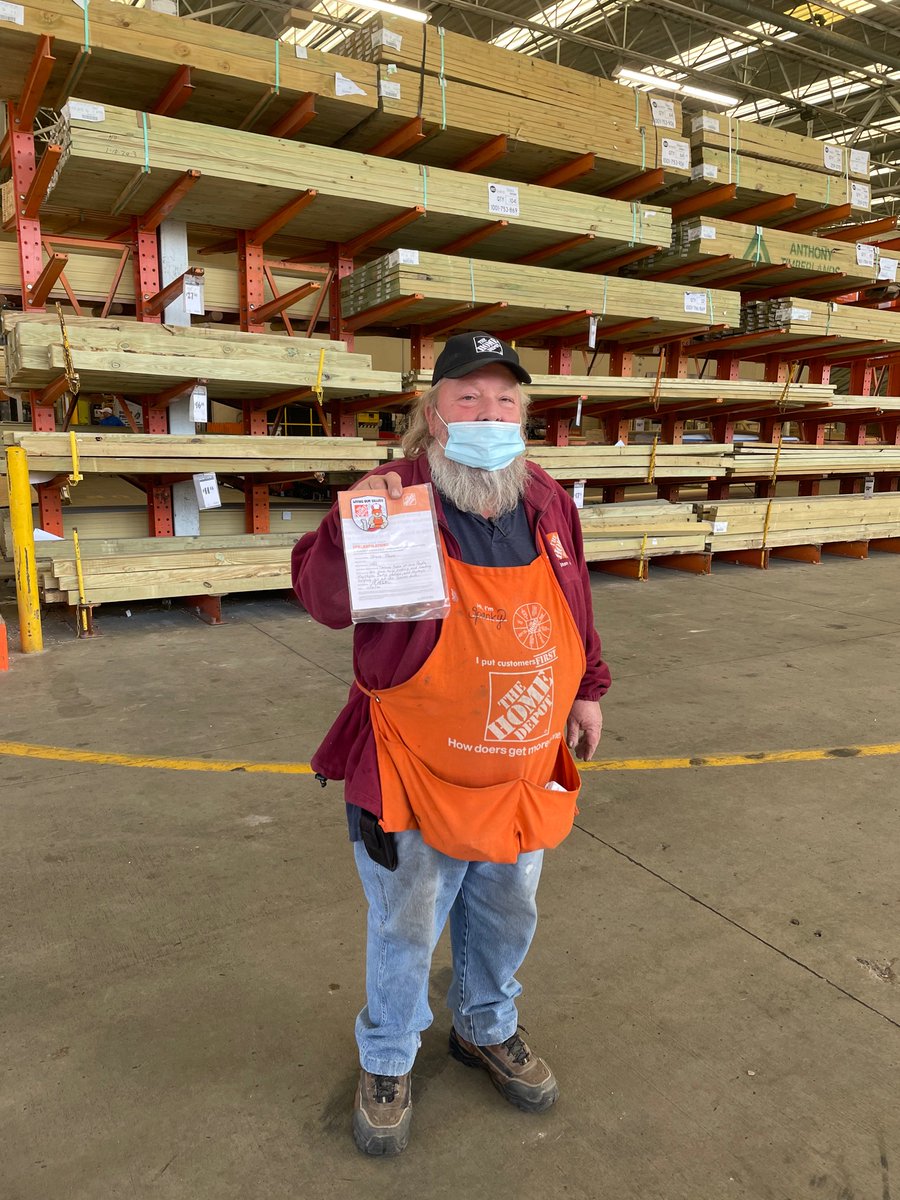 mlitaker1's tweet photo. Steve is such a great help to the Service Desk. Anytime we need help pulling or loading an order we can always count on him. Thank you for all you do!! https://t.co/6hwLPwKNsZ