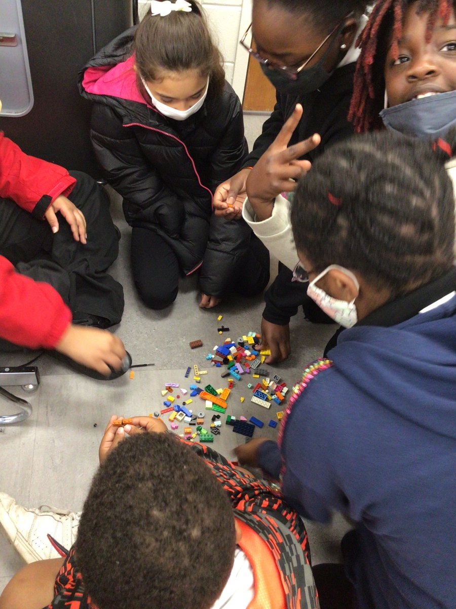 RTurnerFLE's tweet photo. Working on collaborative skills during our @libertycounty4h lesson. https://t.co/oDKoRmurIr