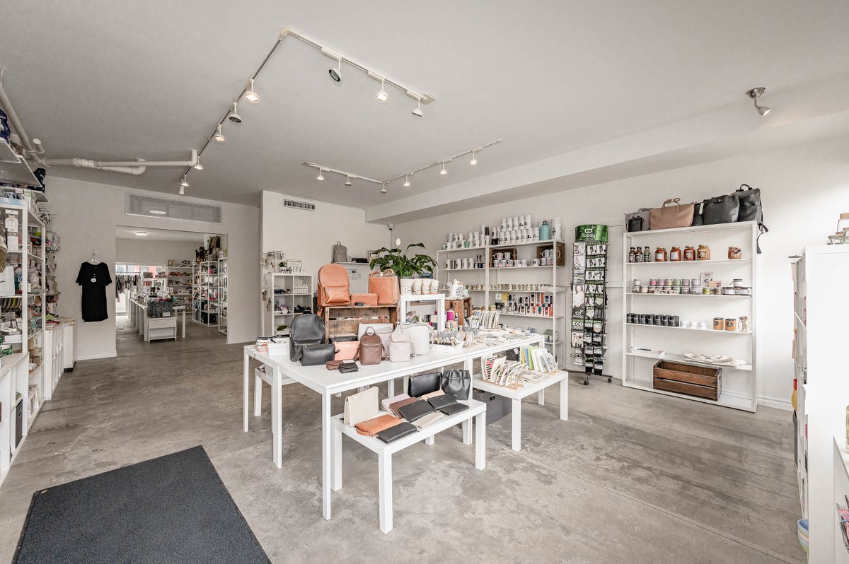 trilliumwest's tweet photo. If you've been looking for your next investment property, we may have found just the place. With both commercial and residential units and strong financials, this chic property in downtown Elora is in a league of its own.

Envision the possibilities: https://t.co/MqsPyrkAzV https://t.co/T5nFXDQLpg