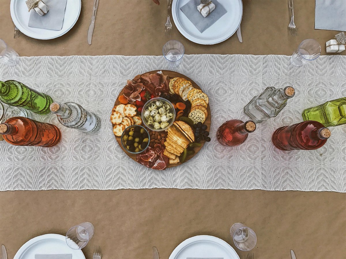 AlliedPartyRent's tweet photo. Here are 3 reasons why you should hire us...
1. We have an expansive range of high quality materials for your event
2. We work all year, all seasons!
3. Quality is everything to us!
.
.
.
#partyrentals #events #eventtents #festivals #weddings #largeevents https://t.co/Q6a0PLK0FE