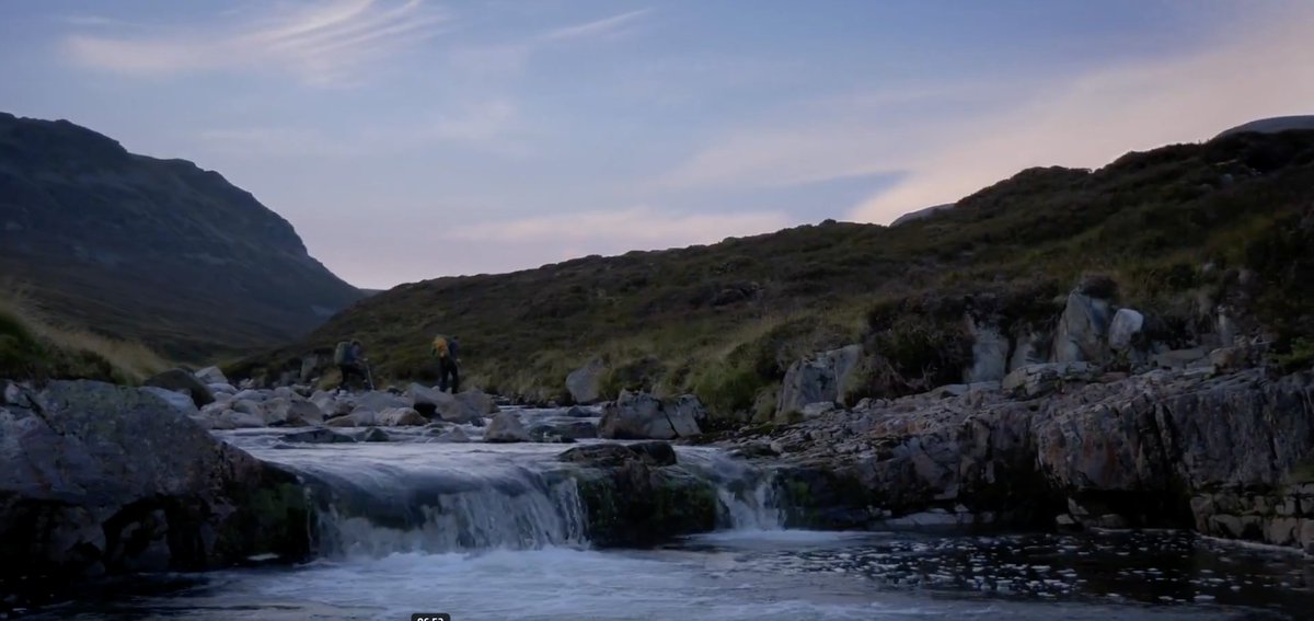 rossbrannigan95's tweet photo. Just caught up with @kendalmountain festival's Run Hike collection and by good goly gosh, @TheLongestLine is a superb film 🥾 

Kudos to @caldamac and @jennygrahamis - that looked...testing 😂 I absolutely loved this shot! @SFMFilms https://t.co/qGZrdBMPyX