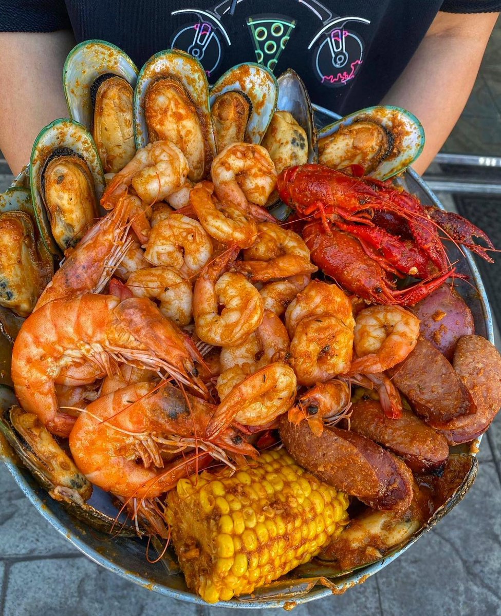 MashedHQ's tweet photo. 😋

(📷: rockincajunca on IG)

#seafood #seafoodboil #delicious #southernfood https://t.co/s4hDGTn8SY