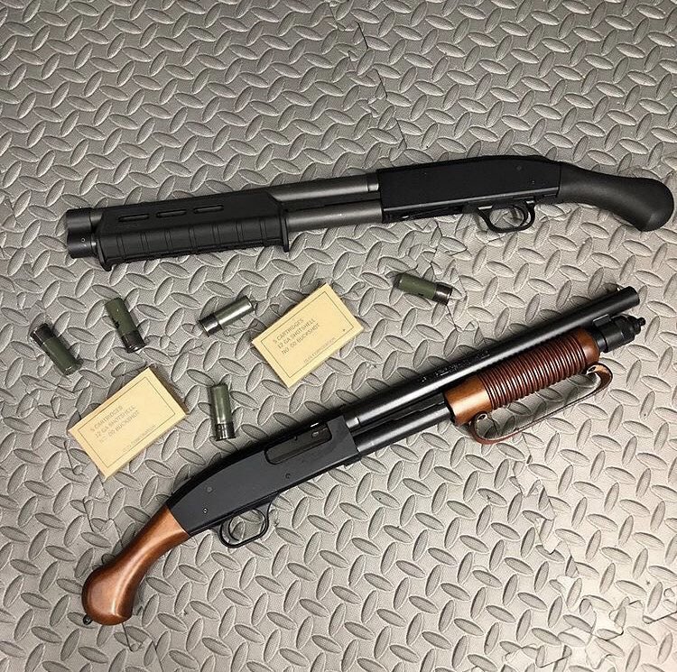 MossbergCorp's tweet photo. 590 Shockwave or 590 Nightstick? #Mossberg #MossbergShockwave #Mossberg590 #MossbergNightstick https://t.co/nGdAJlpt69