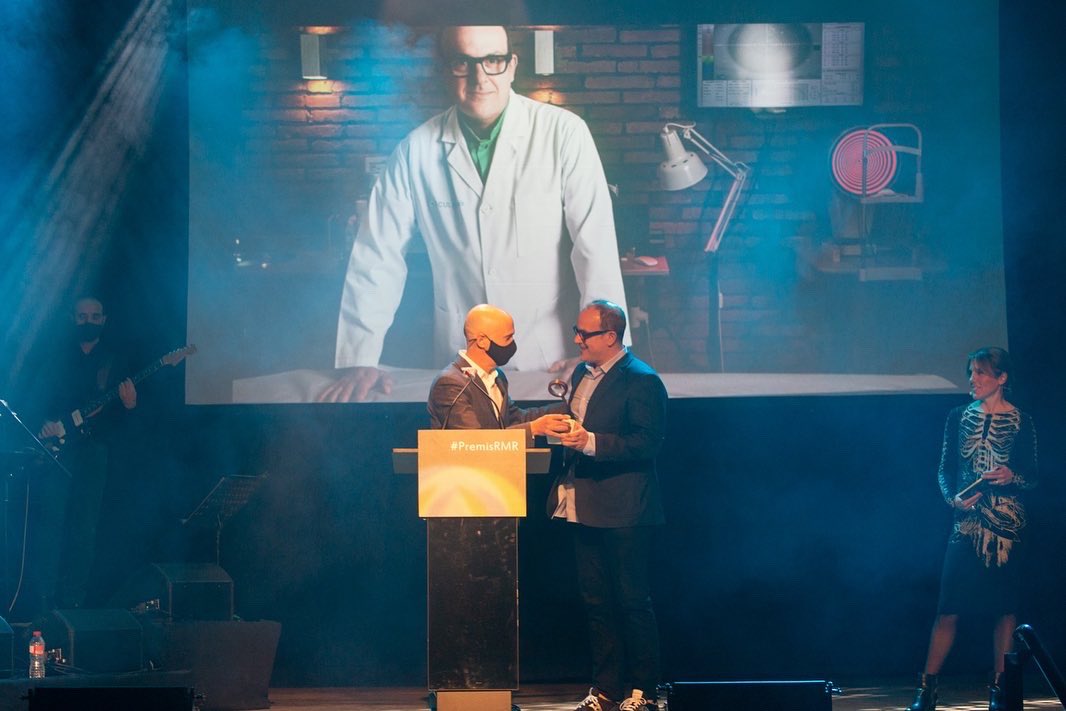 OcularLab's tweet photo. A veces las historias personales acaban convirtiéndose en fuente de inspiración y son el germen de nuestros proyectos vitales. Muy emocionado y agradecido por recibir este Premi Innovació 2021
@Radiomolins https://t.co/D7vnsMGFbR