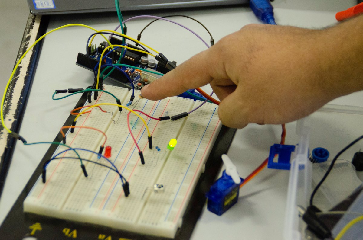 CCKKU's tweet image. اليوم الثاني من تحديات #TechTree في مسار إنترنت الأشياء 😍✨ 
#جامعه_الملك_خالد