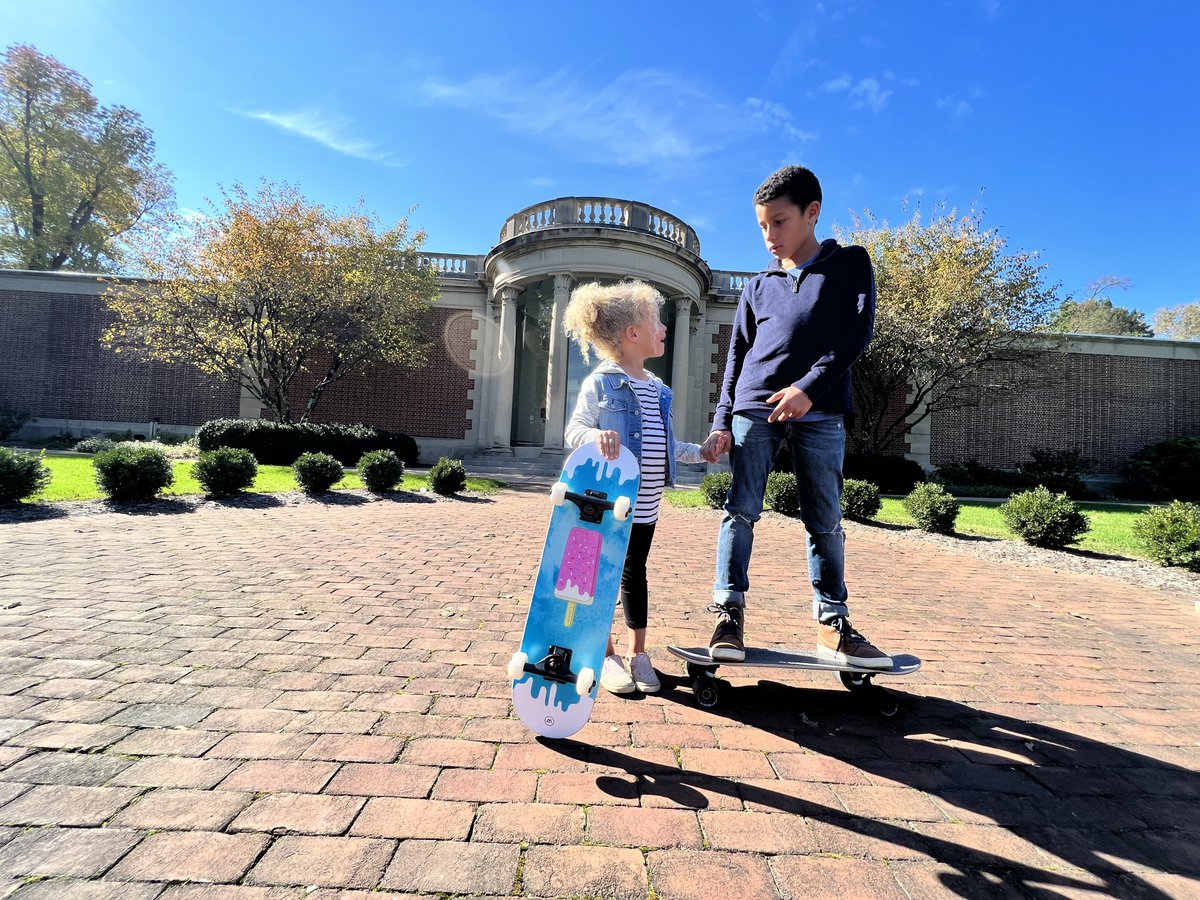 ToysForTots_USA's tweet photo. Skateboards are on the list for Christmas this year & @magnetolongboarding & @bustinboards are helping Santa out! Until November 25th, every purchase from either company helps build a board for kids that will be donated to us this season. #BoardsForKids https://t.co/wkPN9xlzRT