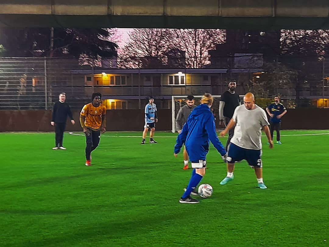 What a great start we've had to the week so far with a great turnout from the guys. It was a fun session with both teams playing really well against each other, showing respect and being motivated to score, save goals and enjoy themselves 🤝 #MondayMotivation #respect #positive