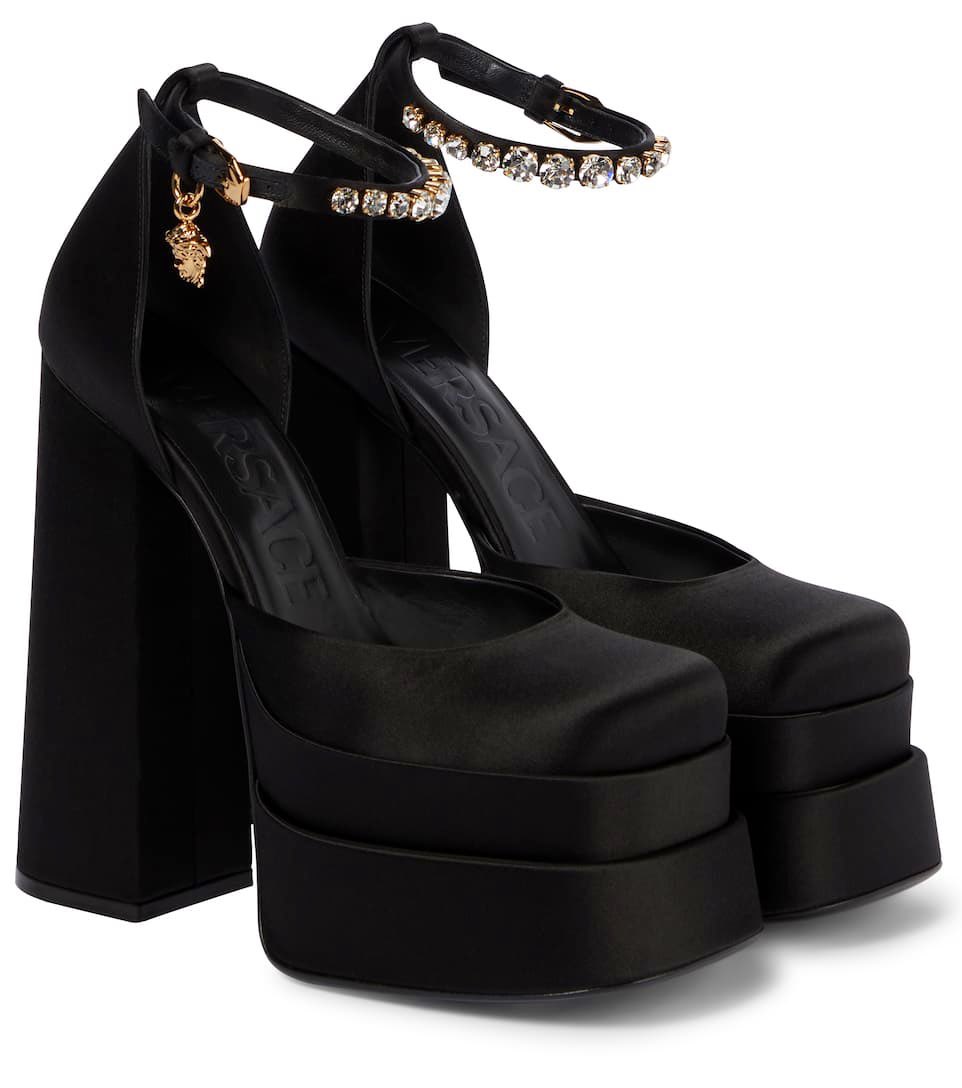4mugler's tweet photo. the feminine urge to have this versace platforms https://t.co/XLxCETglfk