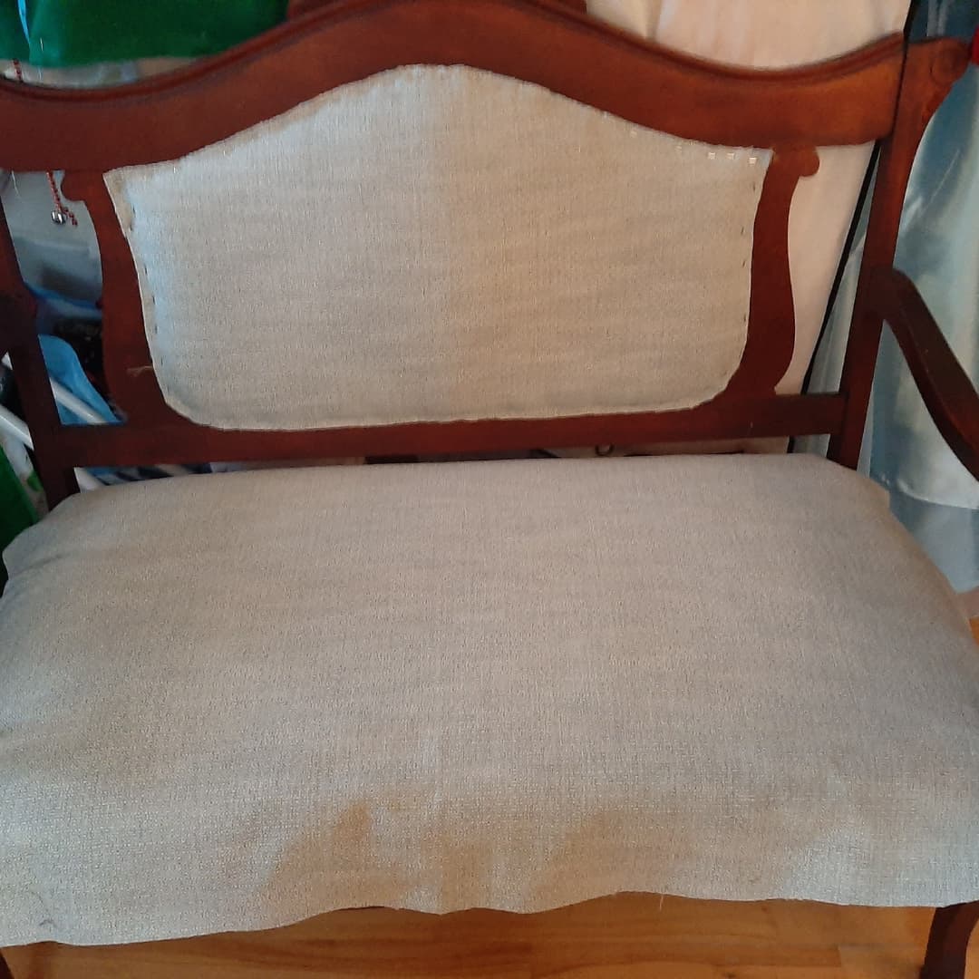 If you like surprises try redoing an antique love seat for a client
It was already covered 3 times and here we go for a 4th
Now I know why I don't say yes very often to do these type of projects