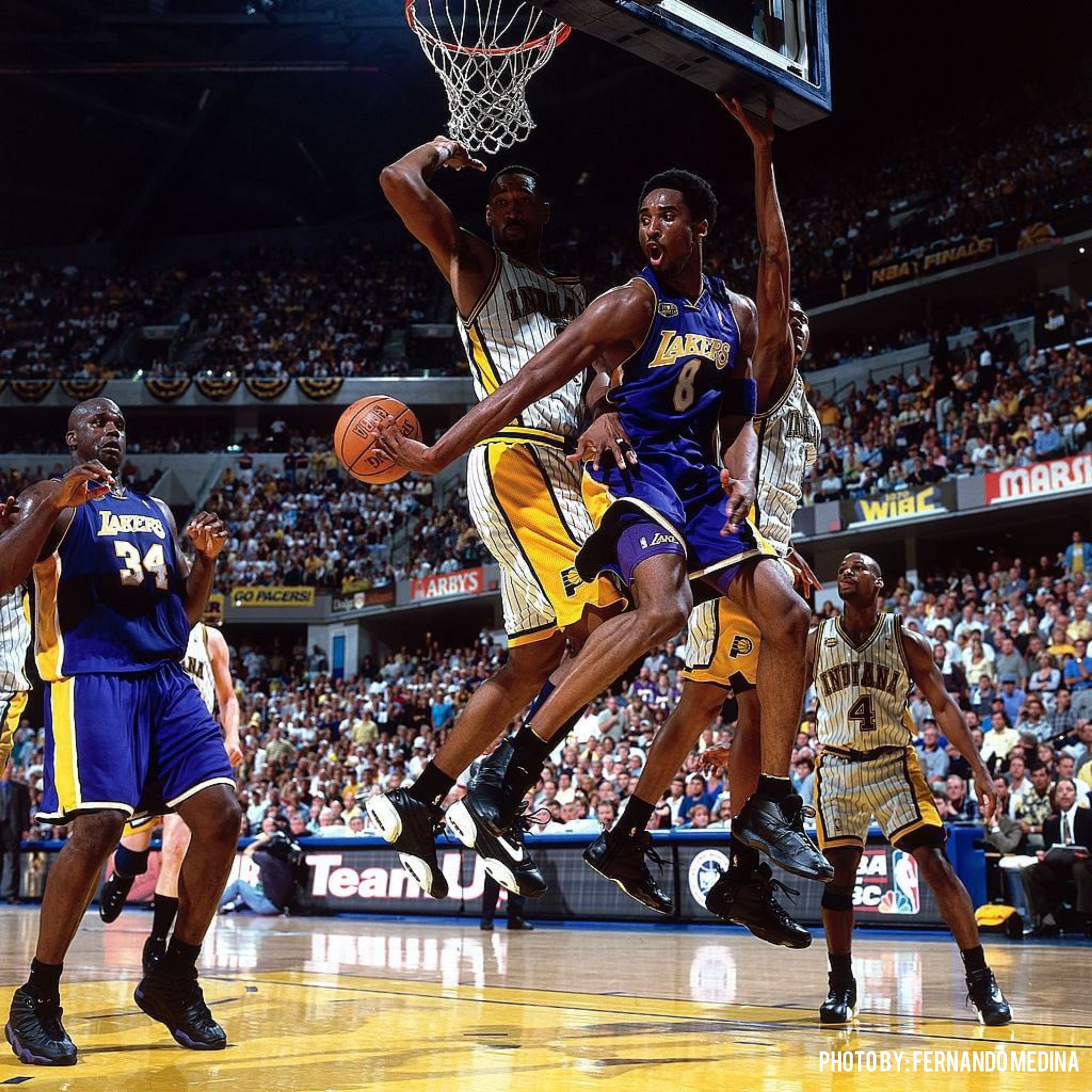 Timeless Sports X 2000 Finals. 2001 Finals. Kobe to Shaq. https t R5m1CI7L6z X