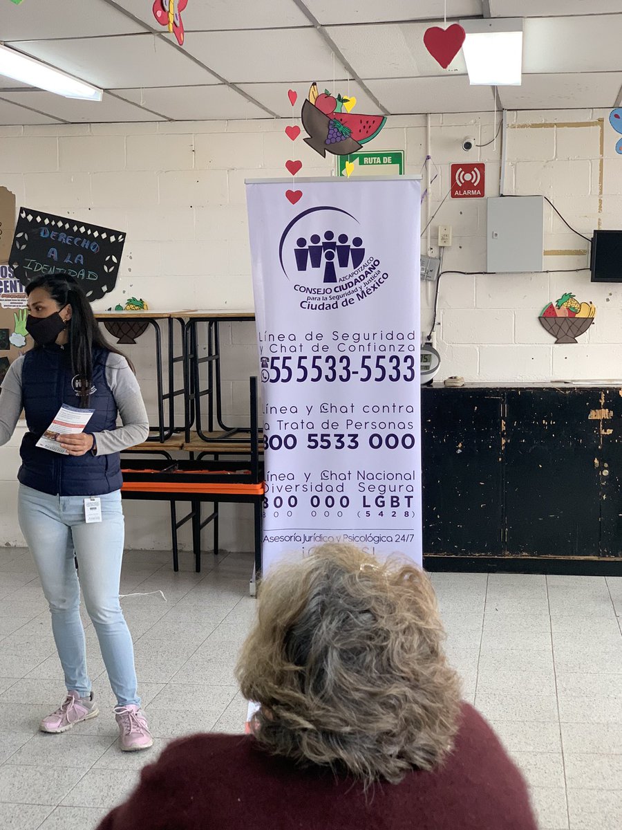 mariferguzfa's tweet photo. #CF8 Platica con nuestro grupo de adulto mayor sobre “El maltrato hacia personas mayores y Derechos Humanos” #participacionciudadana #consejociudadano @esthela_damian @migvalles @DIFCDMX @FaustoArregui2 https://t.co/Wz2nAa1E5l