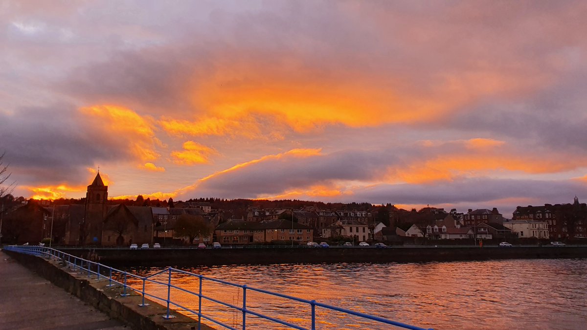 scottish_pics's tweet photo. #Greenock #Inverclyde #Esplanade #beautiful #beautifulscotland #visitscotland 

Check out my gallery @ https://t.co/LH1N0CvfpR https://t.co/BukWSOVaK8