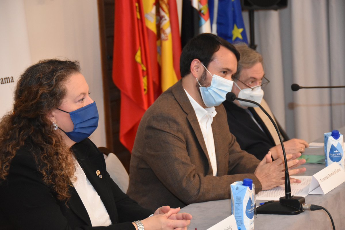 Reflexionamos sobre el papel que municipios y  desarrollo rural deben jugar en la 🇪🇺. Presidente <a href="/buenavistafco/">Francisco Buenavista</a>   pide que Europa corrija "desigualdades" entre rural y urbano. Conclusiones 🗒️van a Conferencia  Futuro Europa. 
 bit.ly/3DGpkmg