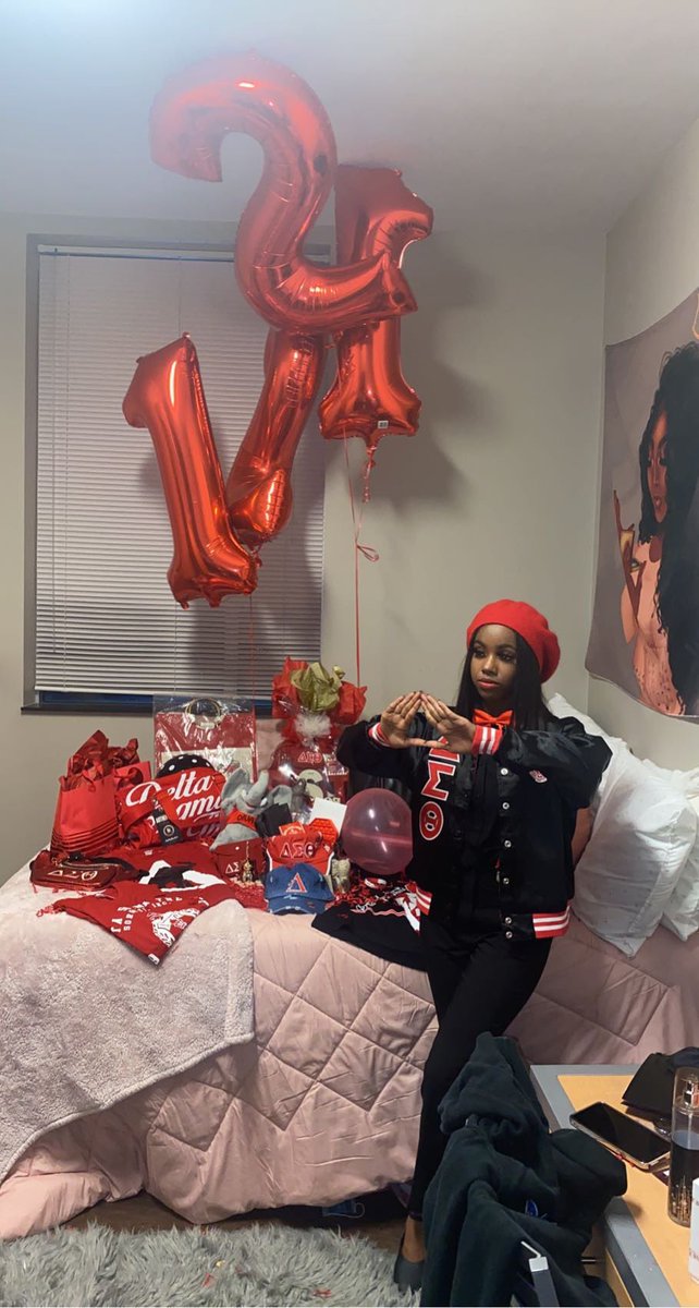 nessroshay's tweet photo. “mama don’t you cry, I’ll be a Delta ‘till I die”
It’s been a LOOOONGGG road, but I made it!!!!
allow me to reintroduce myself… in Delta land I’m known as Amenable Pursuit
OOO-OOP 🐘🔺
#12Club #AOML #FA21 #50VOT https://t.co/xcq5IsvZEy