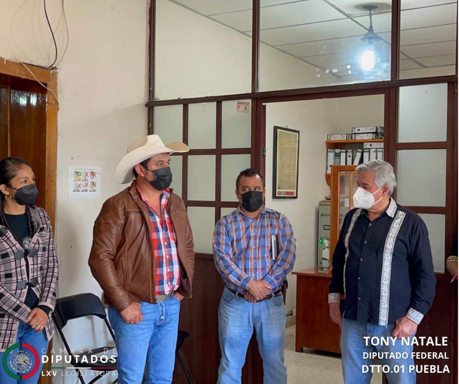 Estuve  en el municipio de Tlacuilotepec, donde escuché junto al presidente Municipal Osvaldo Guzmán Sánchez, las peticiones de la ciudadanía; siendo salud y desarrollo económico lo más solicitado. Mi trabajo legislativo siempre será a favor de pueblo.