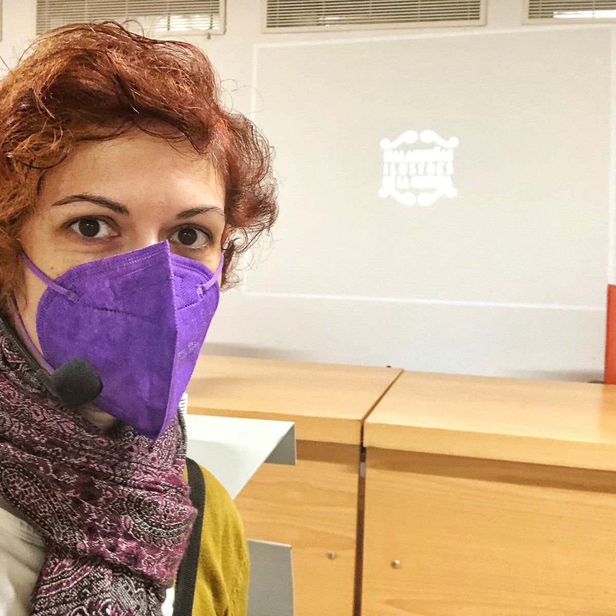 imualandia's tweet photo. Hoy he estado en la #BibliotecaManuelAltolaguirre de @BibliotecasMlg para presentar el proyecto de #MalagueñasIlustresdelaCultura a los alumnos de quinto curso del #CEIPDoctorFleming.
Ha sido su primera visita a la biblioteca desde antes del confinamiento. https://t.co/KAieyDXsd2