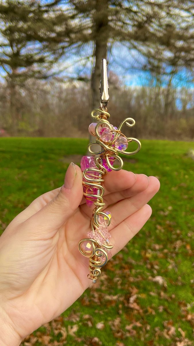 Chantel01c's tweet photo. Roach clips I finished✨ the butterfly is a custom order and is NFS. https://t.co/LPxYpNlSg8