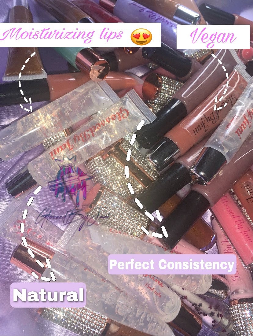 glossedbyjani's tweet photo. Our glosses are the best in the game! Why haven’t you shipped yet? You know wanna be apart of the GLOSSY crew🥰🥰🥰

#getglossedbyjani #glossygirl #glossbusiness #mascarafacial #lipglossplug💄🔌 #beauty #lipglossgang #lipglosspoppin #lipgloss #lipspoppin #enviedlips https://t.co/mJyxl8iyzN