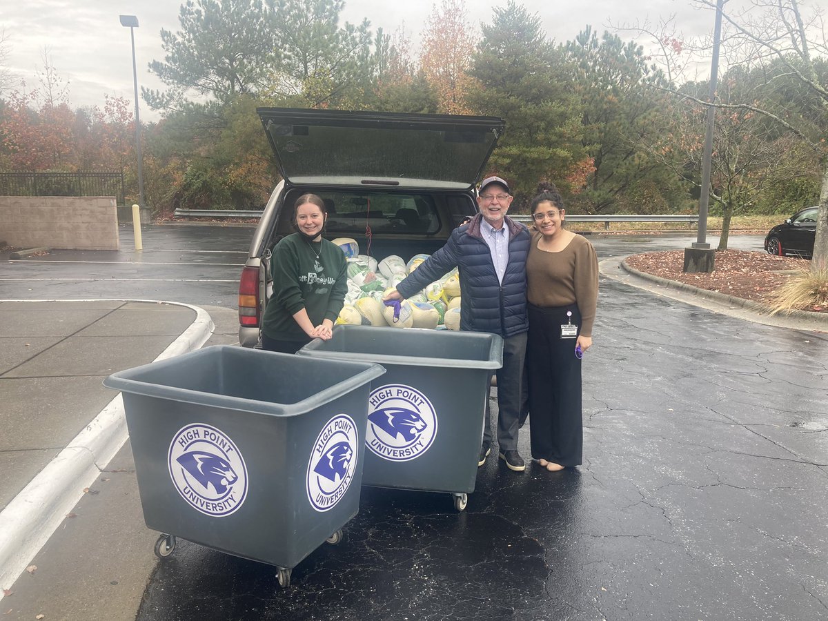 HPUProBonoPT's tweet photo. It’s Turkey Day at the Pro Bono Clinic! Thanks to the generosity of Rev. Richard Payne and the Department of Physical Therapy students, faculty, and staff, we are able to give each of our patients a Thanksgiving meal!! #grateful https://t.co/u3ZkTnQSOu