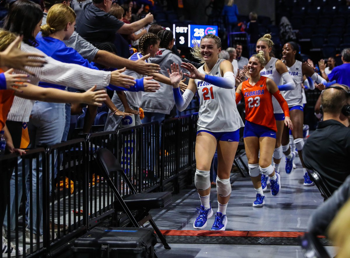 GatorsVB tweet picture