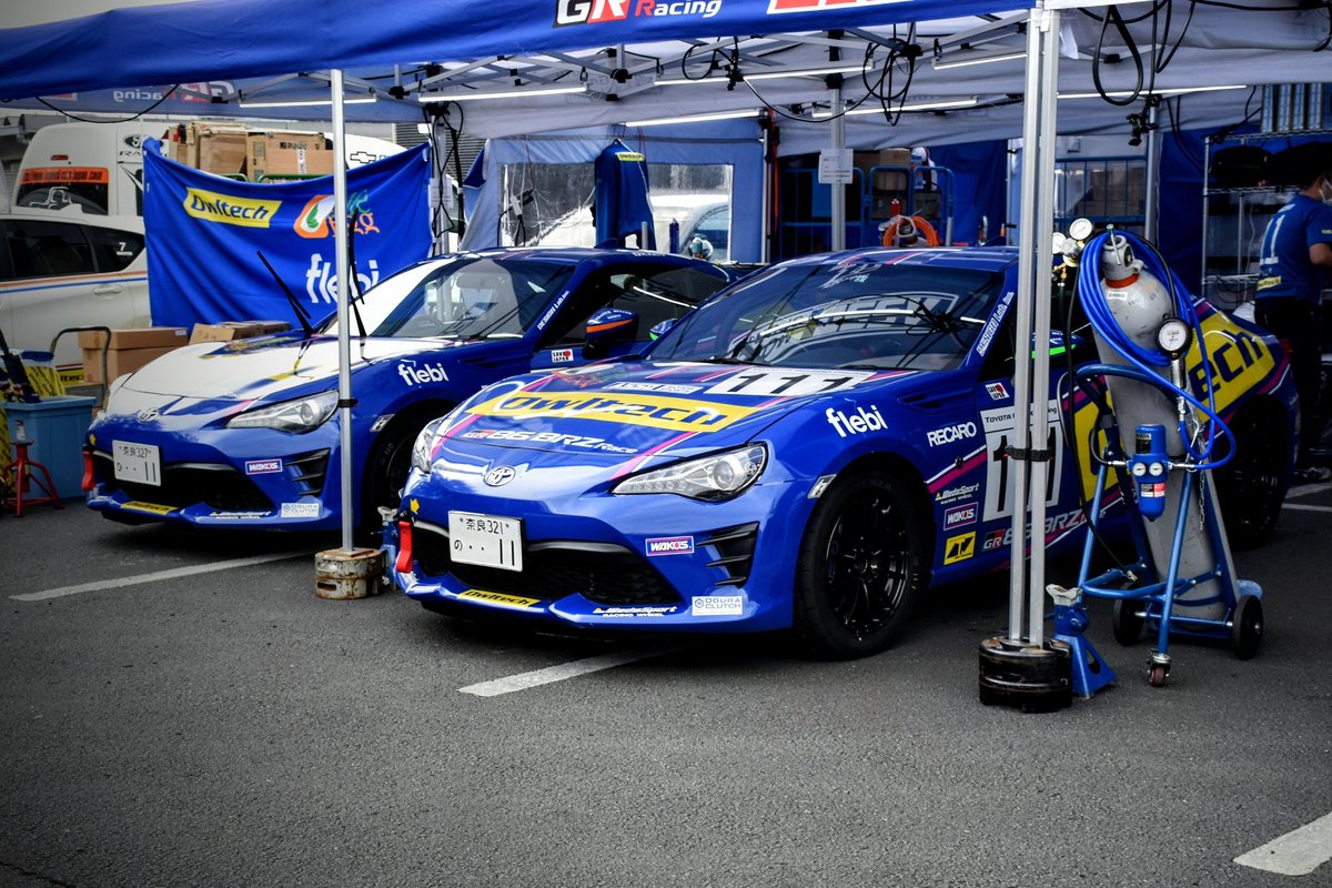 917kji's tweet photo. 86/BRZレース最終戦(86STYLEwithBRZ)の様子⤴️

その3📸🏁

#86BRZレース 
#富士スピードウェイ 
#86stylewithbrz 
#Owletech 
#脇阪寿一 
#生田ちむ(@1224Chimu) https://t.co/oVxNDnGKYC