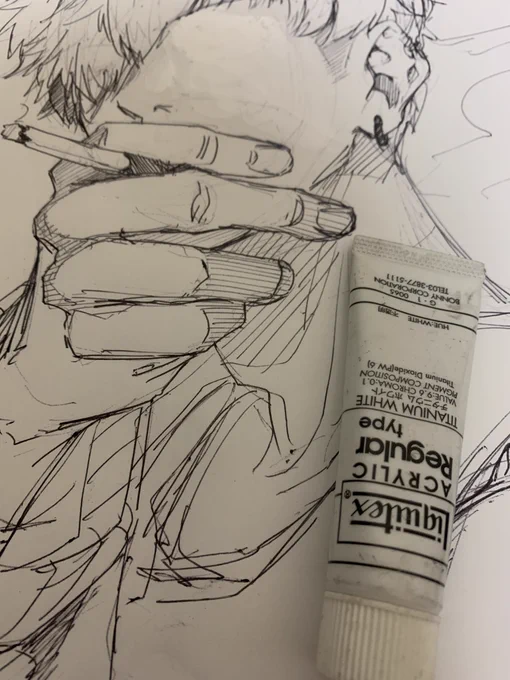 ボールペンで落書きしてたのミスったの、修正液ないからってリキテックスゴリ押しで塗ったら滲むし乾かないし死んだ… 