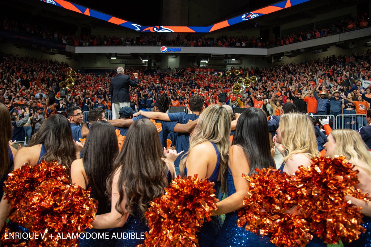 AlamoAudible's tweet photo. Putting together this week's photo gallery actually got me a little emotional. To see the UTSA community come together like this is so inspiring. The joy on the players' faces as they hold the trophy.. the passion in the student section.. incredible 😭 https://t.co/2bA75ZYb6Y https://t.co/G5SmvHAa03
