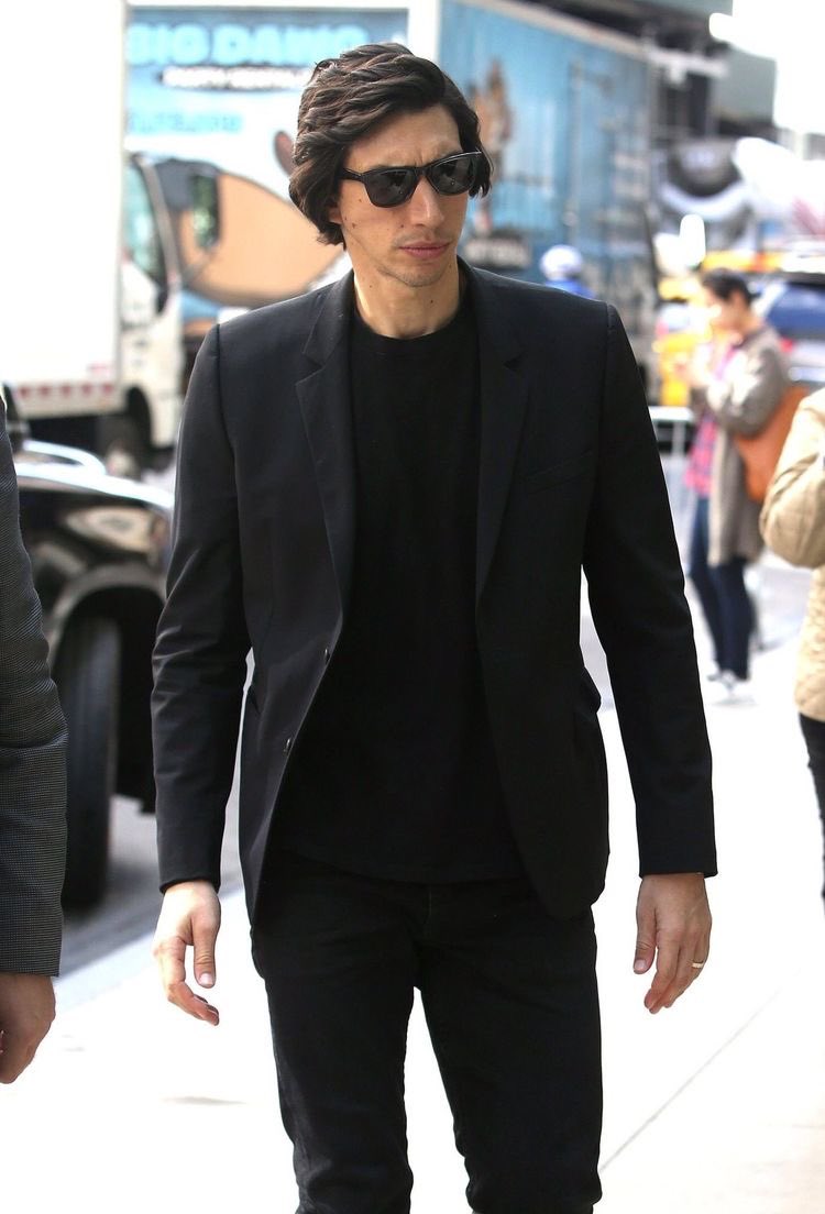 taylorsmoonsong's tweet photo. Adam driver: “Nobody talks To Me In The Street!”

yeah i can’t imagine why https://t.co/Ak7WM2AsZ2